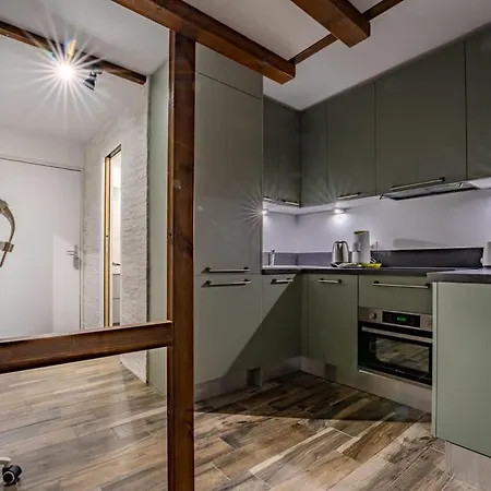 In-out, Heart Val Thorens, Charming Studio, Wifi Апартаменти *