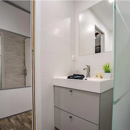 Апартаменти In-out, Heart Val Thorens, Charming Studio, Wifi *