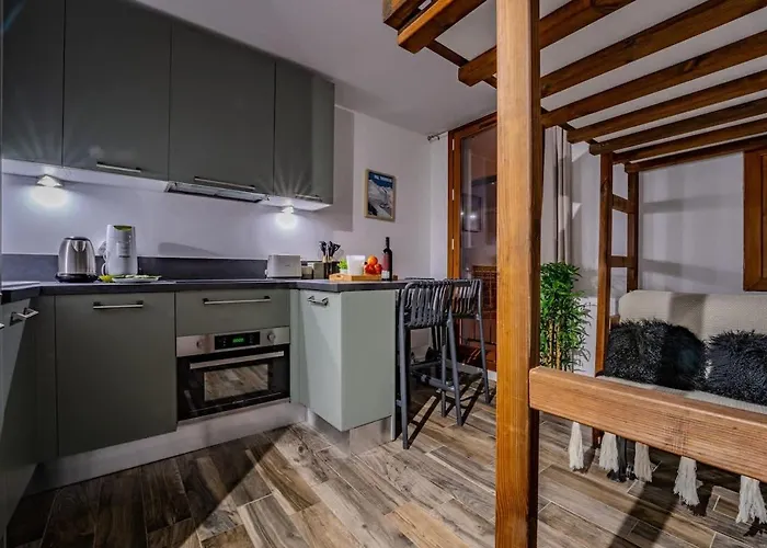 Charming Apt, In-out, Heart - Roche Blanche *