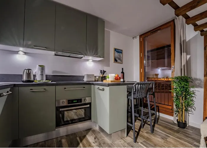 Charming Apt, In-out, Heart - Roche Blanche *